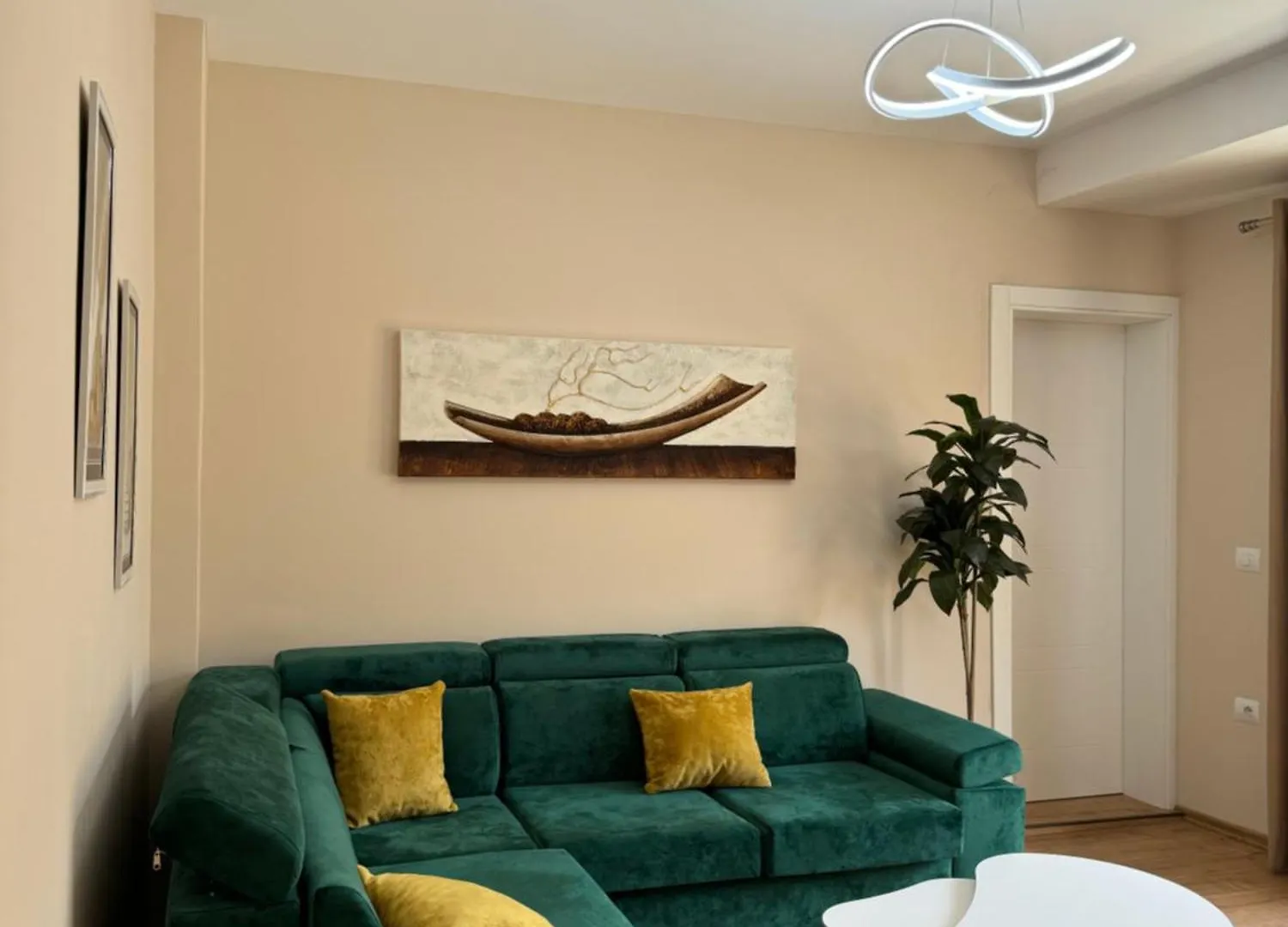 Haris Apartments Tirana